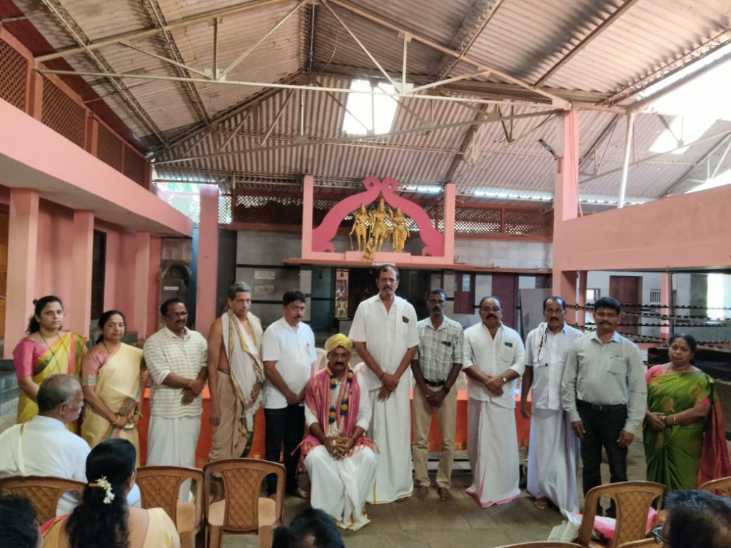Management Committee Members & Dignitaries Group Photo